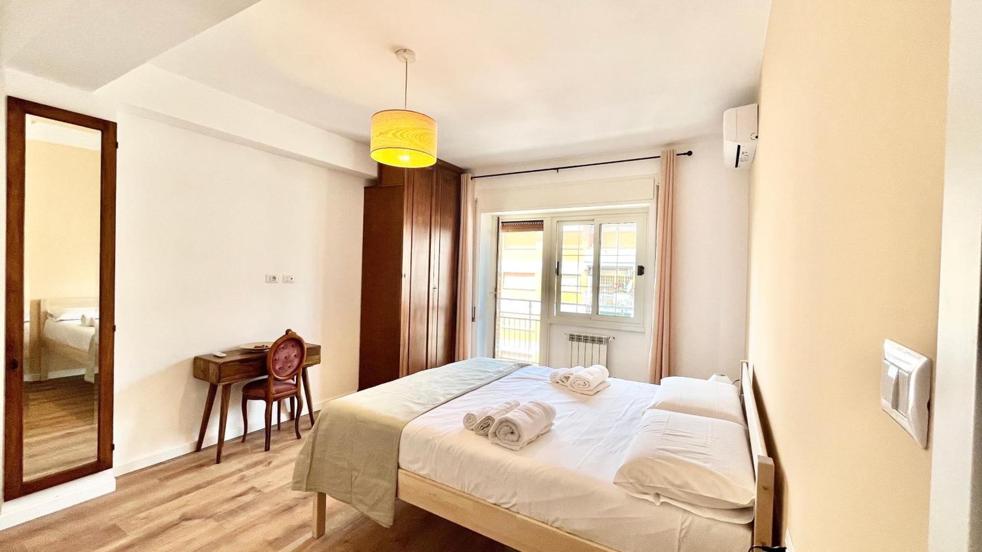 Appartamento Mela's House- Metro A, Air Conditioning, Wi-fi. *